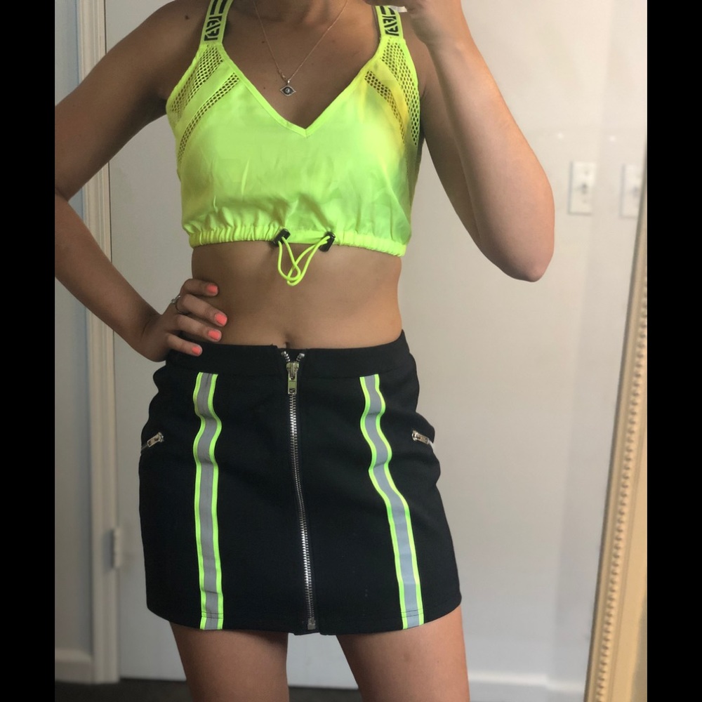 LF TOP - Picture 2 of 4